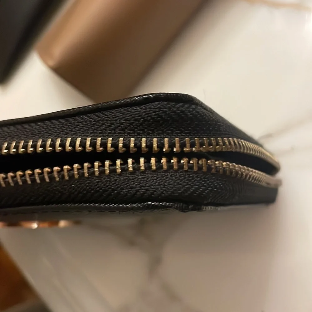 Vintage Tory Burch black leather wallet - Picture 12 of 12